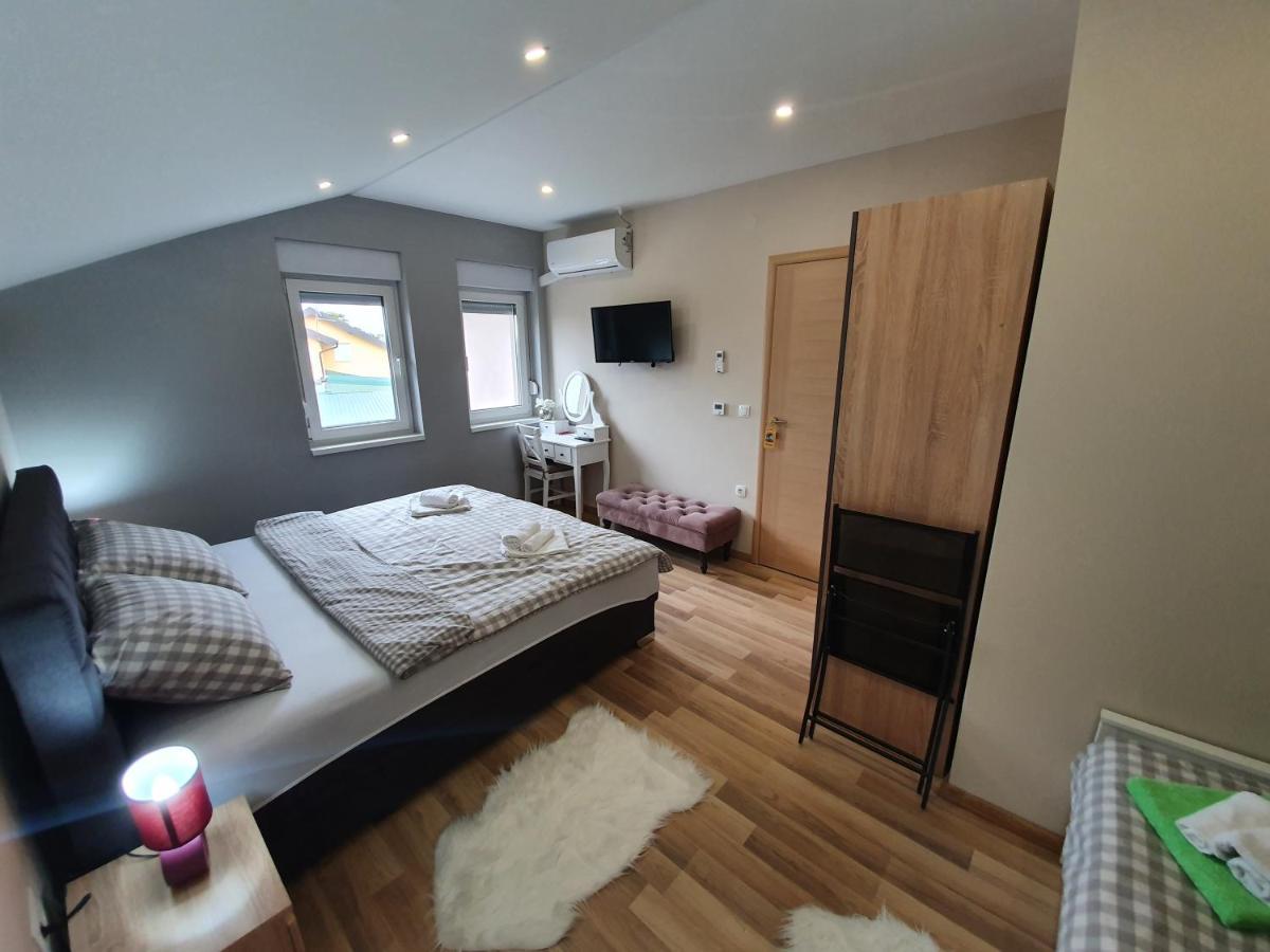 Apartman Bozur **** Satnica Dakovacka Eksteriør billede