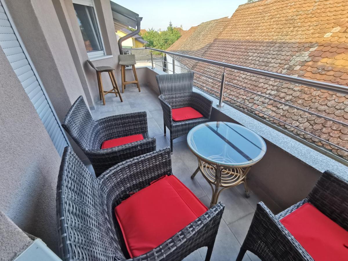 Apartman Bozur **** Satnica Dakovacka Eksteriør billede