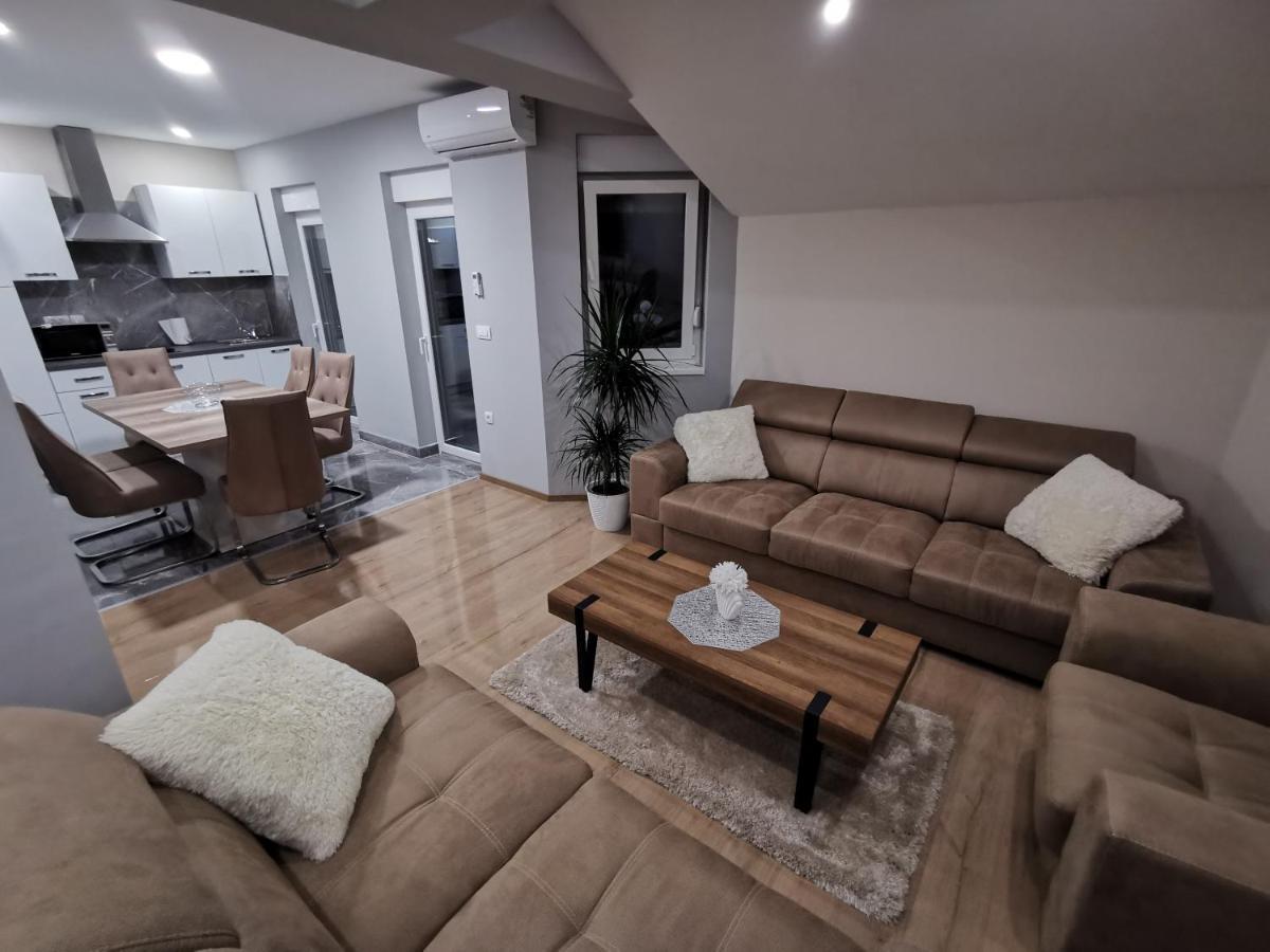 Apartman Bozur **** Satnica Dakovacka Eksteriør billede