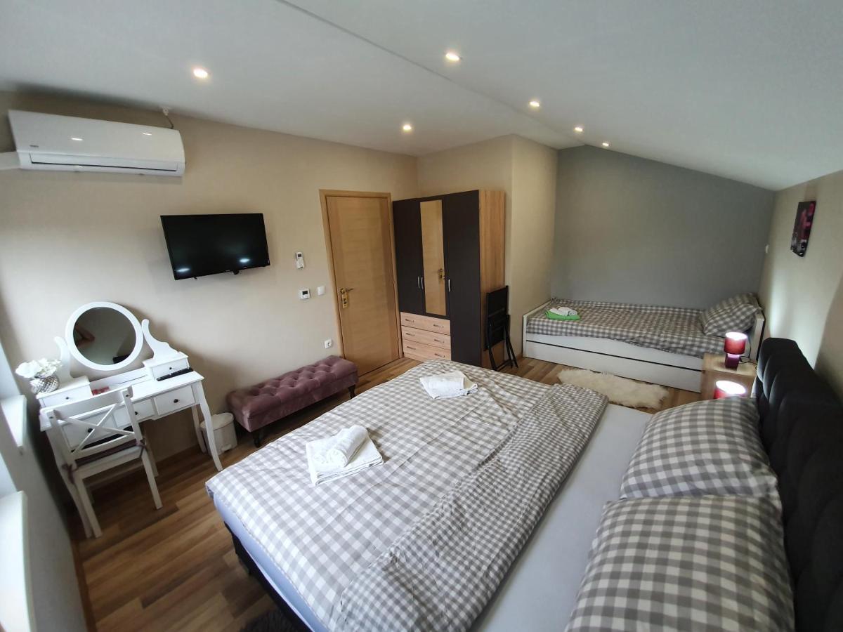 Apartman Bozur **** Satnica Dakovacka Eksteriør billede